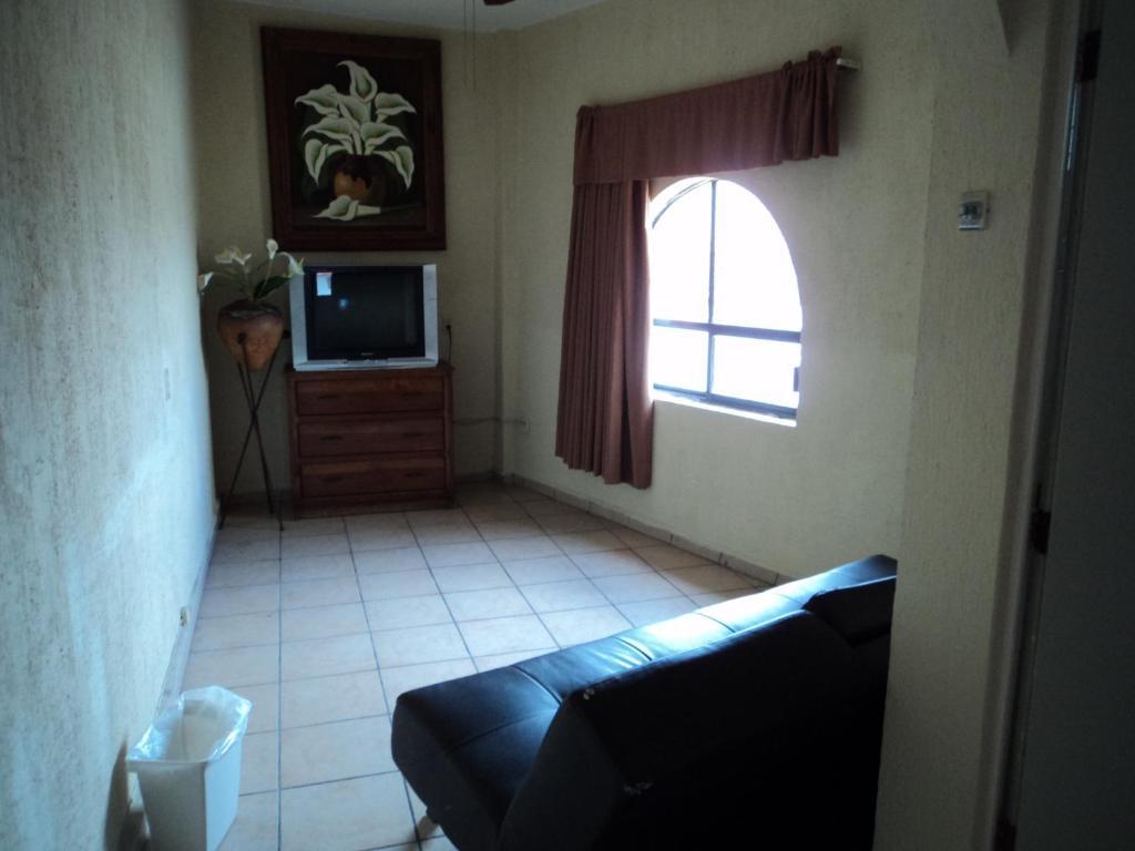 Hotel Mario'S Inn Ramos Arizpe Zewnętrze zdjęcie
